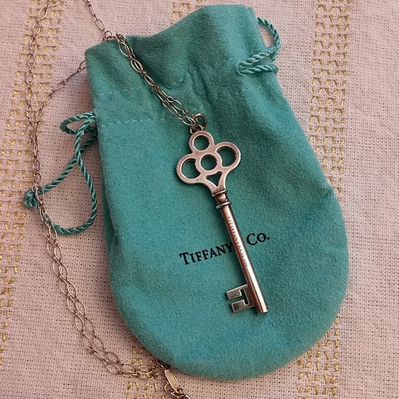 Tiffany & Co pendant - Picture 4 of 8